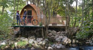 Vergelijk glamping, vakantiepark en bijzondere verblijven